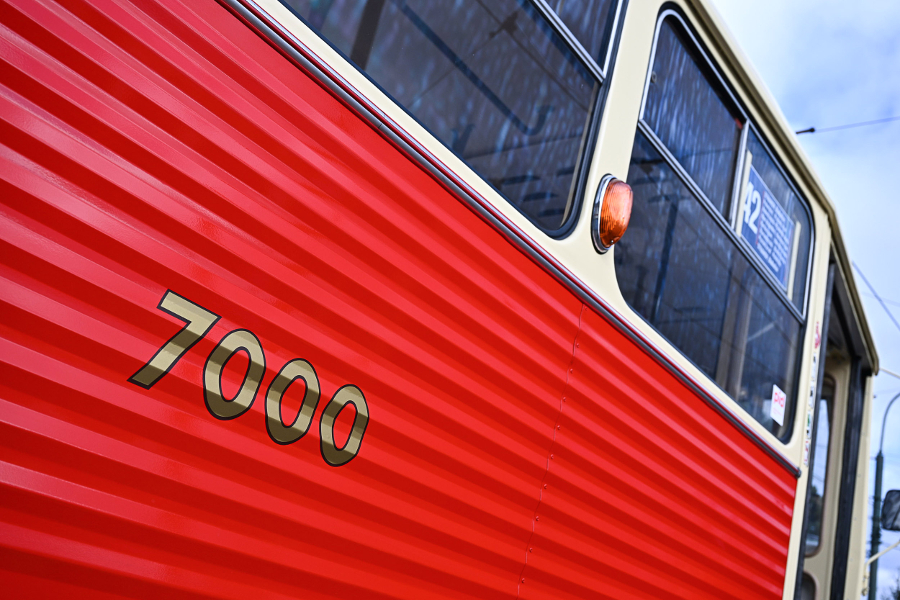 Kamion srazil chodkyni