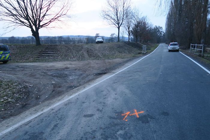 Silnice, místo nehody