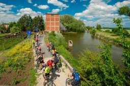 Vyrazte podél Baťova kanálu nejen za přírodním bohatstvím