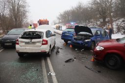 Nehody v Olomouckém kraji: na ledovce bouraly desítky aut