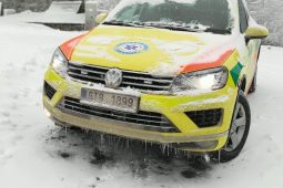 Nevidomý muž byl po pádu do potoka podchlazený