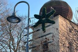 Zvonice se opravuje, zásah si vyžádal krov i kupole