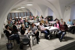 Akademie třetího věku se po úspěchu přesouvá do Valašského Meziříčí