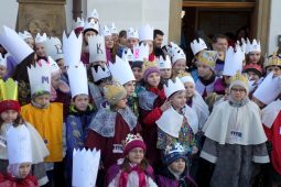 Tradiční průvod zahájí letošní Tříkrálovou sbírku v Uherském Hradišti