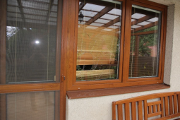 VIDEO: Recidivista vykrádal rodinné domy v kraji. Spadla nad ním klec