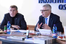 Premiér a ředitel FNO spolu jednali. Mluvilo se i o výstavbě onkologického centra