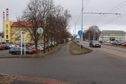 Střet cyklisty s chodcem. Policie žádá veřejnost o pomoc