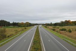 Peníze na stavbu dálnic nejsou jisté, hrozí pozastavení projektů