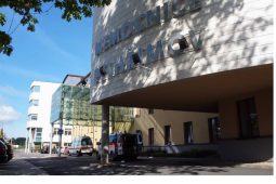 Ředitel pelhřimovské nemocnice rezignoval. Kraj věří, že lékaři přehodnotí výpovědi