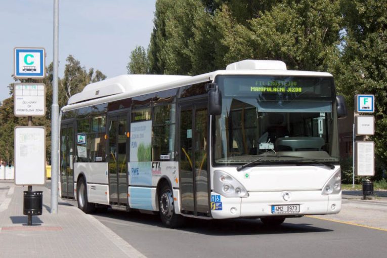 Autobus městské hromadné dopravy v Prostějově
